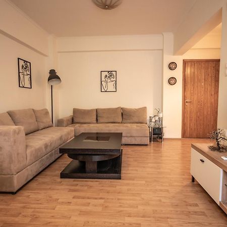 Appartamento Central Escape Kalamata Esterno foto